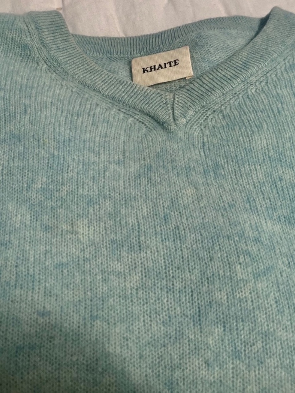 Khaite V-neck cashmere sweater - Picture 2 of 12